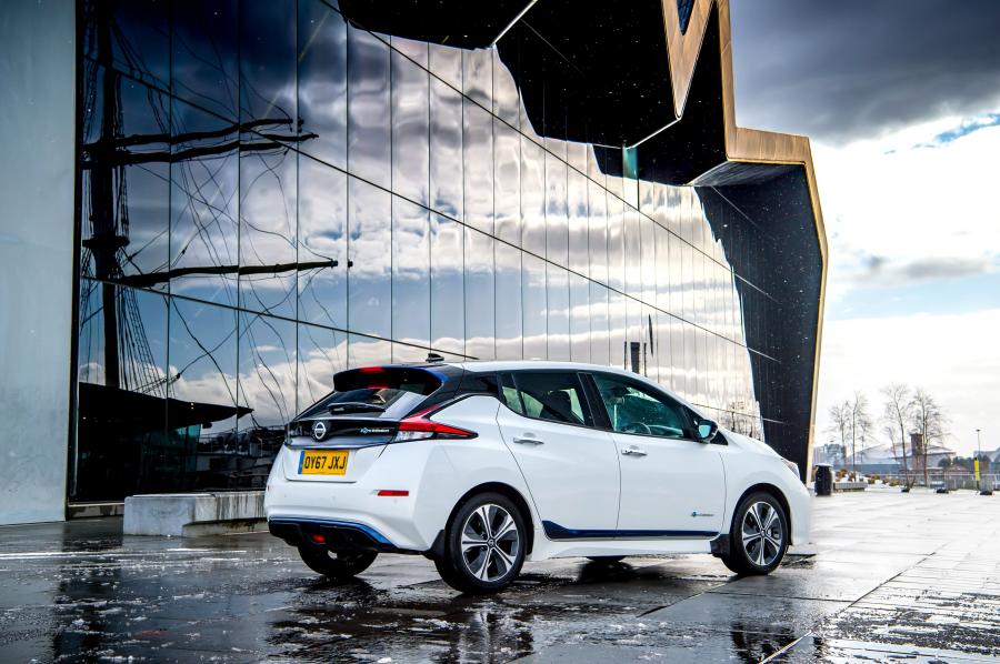  Nissan Leaf 2018 года  (UK) (фото 21 из 40)